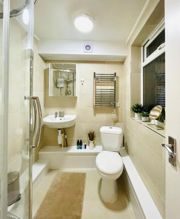 Enchanting One Bed Flat With Free Parking Hendon Ngoại thất bức ảnh